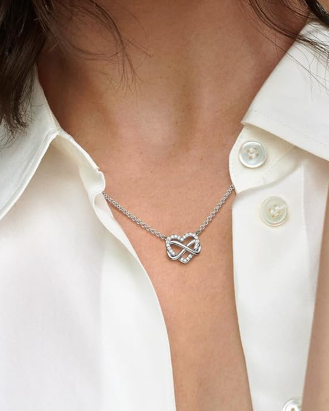 Corazón con infinito entrelazado