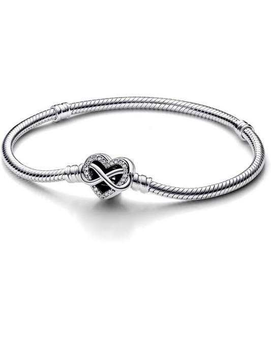 Pulsera de cadena de serpiente con cierre de corazón infinito